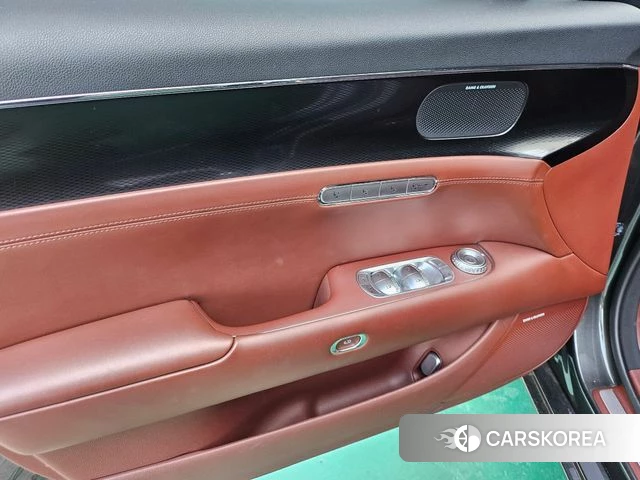 Genesis G90 (RS4) id 3839361 из Кореи 7