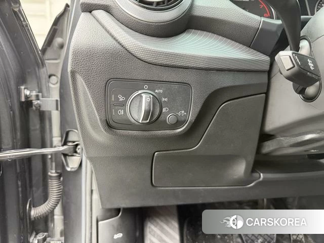 Audi Q2L id 4353438 из Китая 7