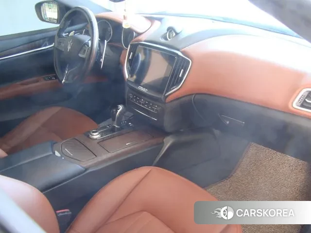 Maserati Ghibli id 3451602 из Кореи 7