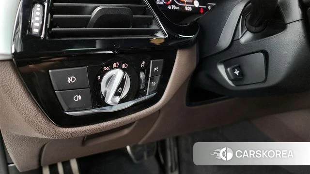 BMW 5 Series (G30) id 3844630 из Кореи 7