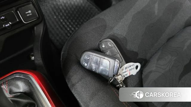 Jeep Renegade id 4727938 из Кореи 7