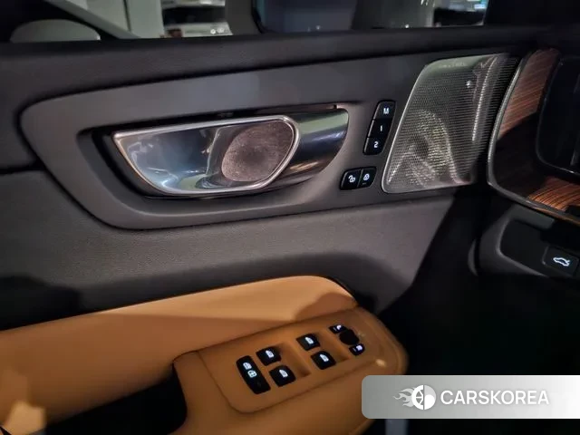 Volvo XC60 second Generation id 3544459 из Кореи 7