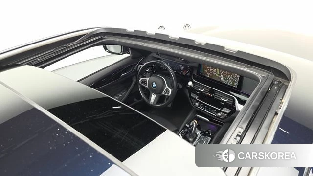 BMW 5 Series (G30) id 4323292 из Кореи 7
