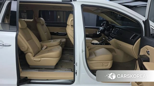 Kia The New Carnival id 4663010 из Кореи 7