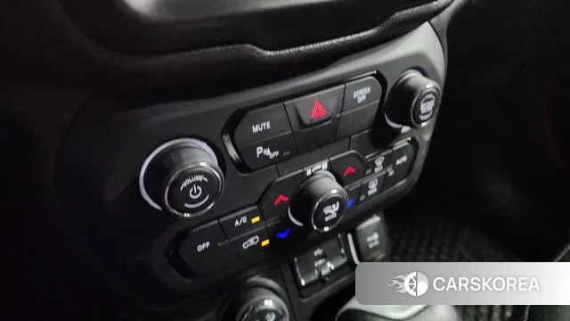 Jeep Renegade id 3039226 из Кореи 7