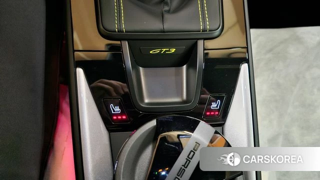 Porsche 911(992) id 4200640 из Кореи 7