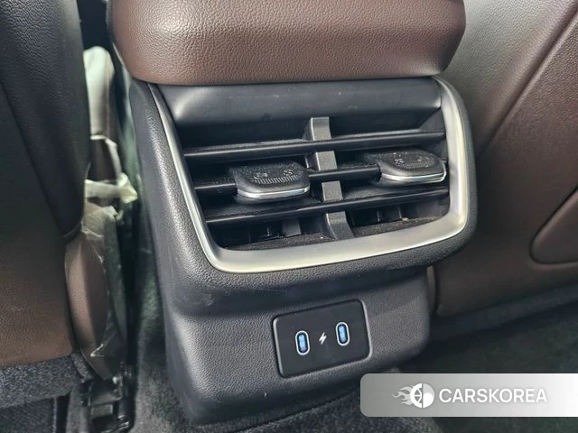 Hyundai Grandeur (GN7) id 3818038 из Кореи 7