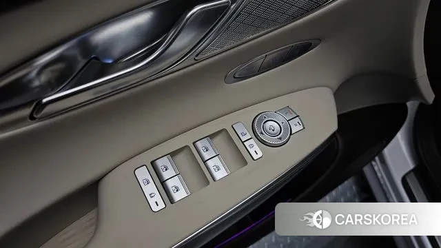 Genesis GV70 id 3752000 из Кореи 7