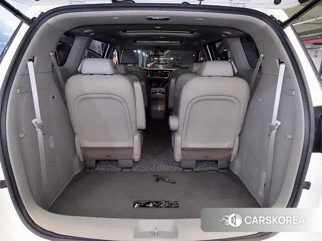 Kia The New Carnival id 2941426 из Кореи 7