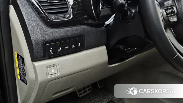 Kia The New Carnival id 3418021 из Кореи 7