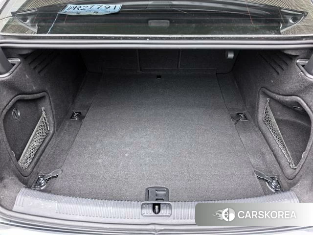 Audi A4L id 3939343 из Китая 7