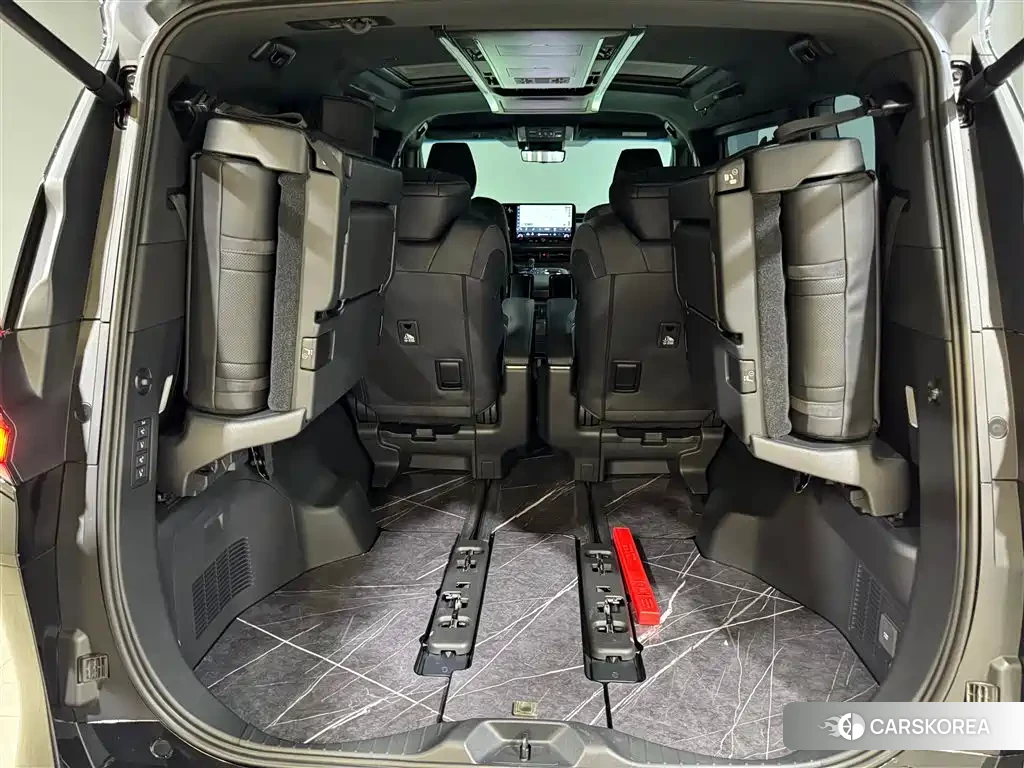 Lexus LM id 4600515 из Китая 7