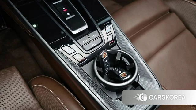 Porsche 911(992) id 3827664 из Кореи 7