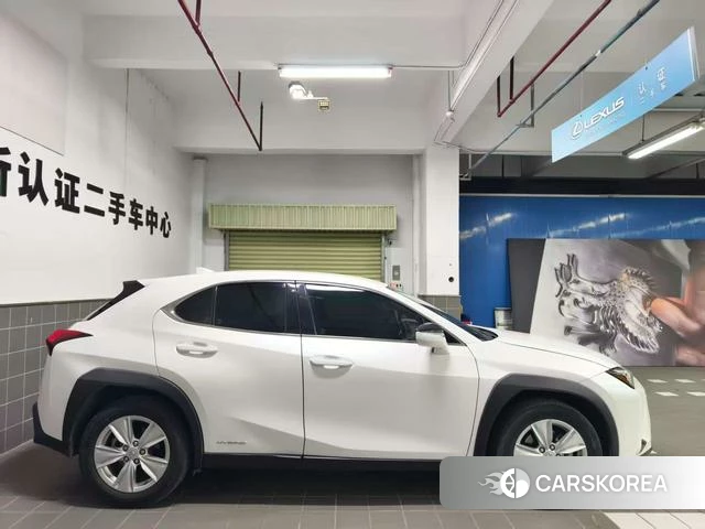 Lexus UX id 4227910 из Китая 7