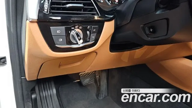 BMW 5 Series (G30) id 2882029 из Кореи 7