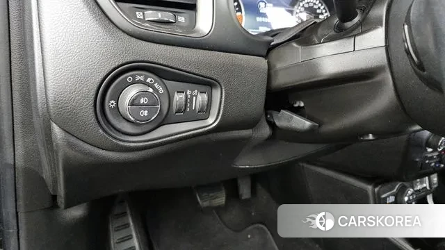 Jeep Renegade id 3489321 из Кореи 7