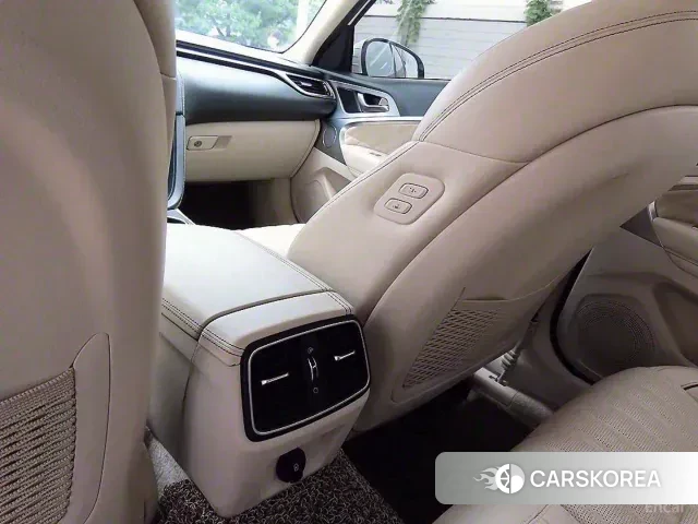 Genesis G70 id 3098201 из Кореи 7