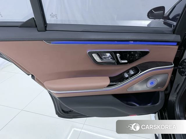 Mercedes-Benz S-class id 4210557 из Китая 7