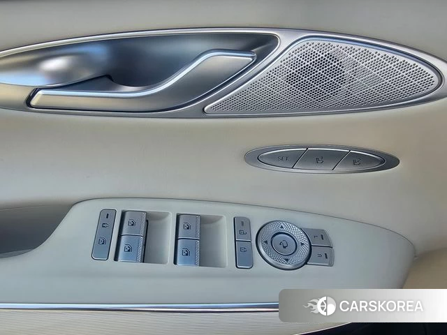 Genesis GV70 id 3838109 из Кореи 7