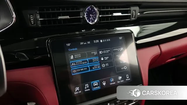 Maserati Quattroporte id 3090745 из Кореи 7