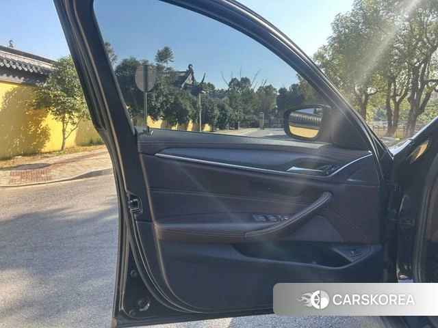 BMW 5 series id 4297697 из Китая 7