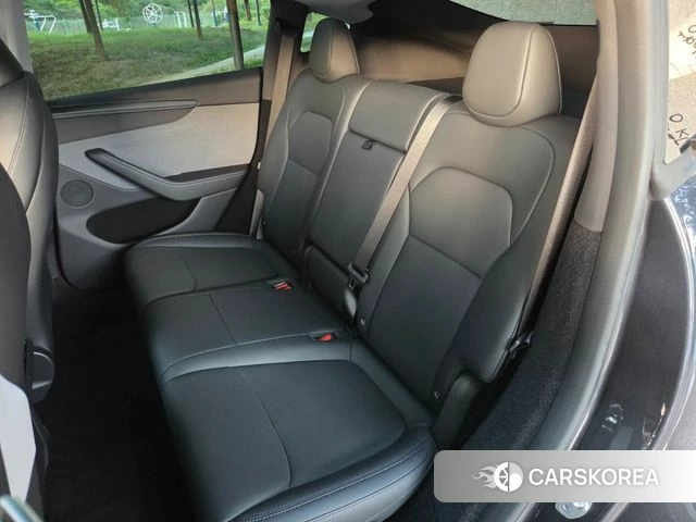 Tesla Model Y id 4523092 из Кореи 7