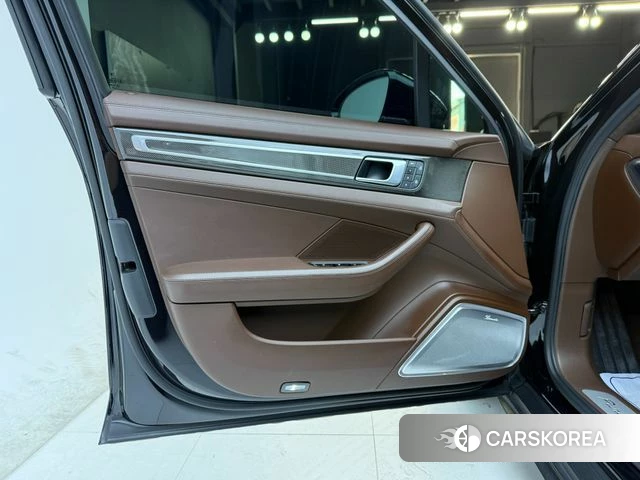 Porsche Panamera (971) id 4201755 из Кореи 7