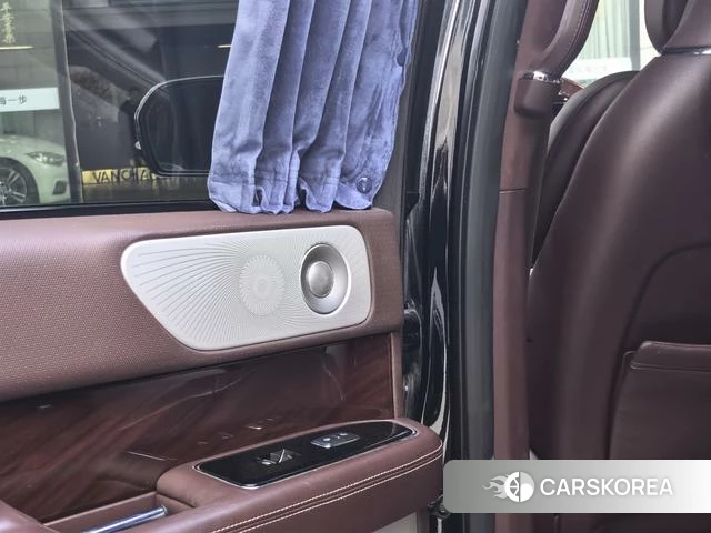 Lincoln Navigator id 4242346 из Китая 7