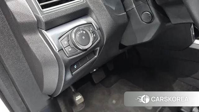 Ford Explorer id 2966344 из Кореи 7