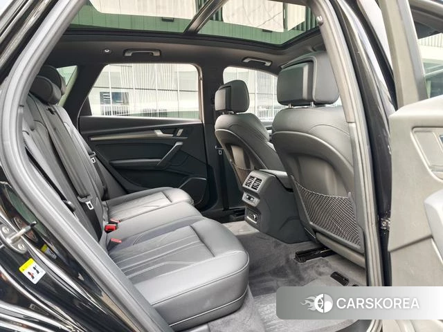 Audi Q5L id 3939262 из Китая 7