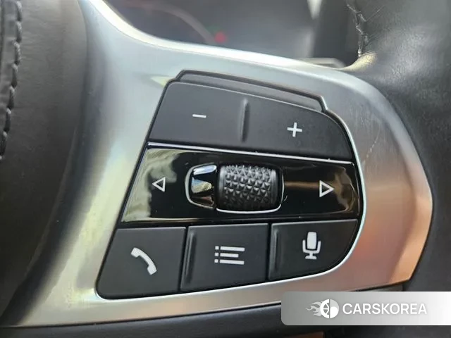 BMW 5 Series (G30) id 3727136 из Кореи 7