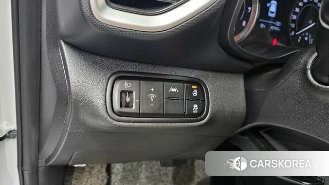 Hyundai Venue id 4323893 из Кореи 7