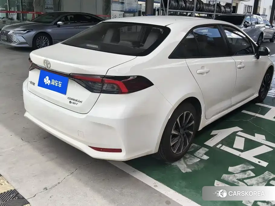 Toyota Corolla id 4674329 из Китая 7