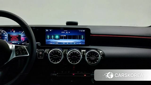 Mercedes-Benz A-Class W177 id 4222976 из Кореи 7