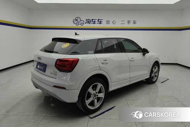 Audi Q2L id 3902322 из Китая 7
