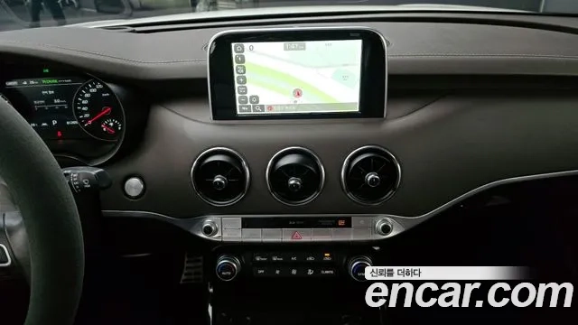 Kia Stinger id 2897152 из Кореи 7