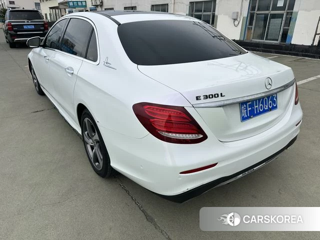 Mercedes-Benz E-class id 4241740 из Китая 7