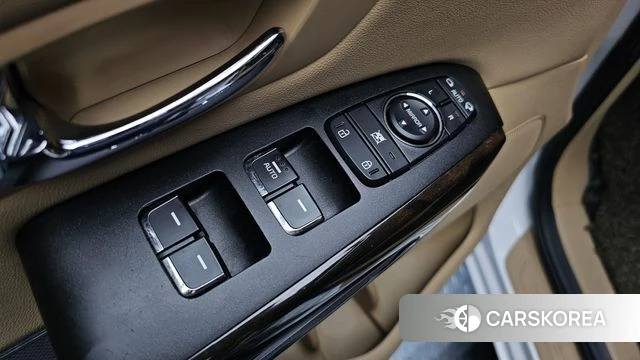 Kia The New Carnival id 4477123 из Кореи 7