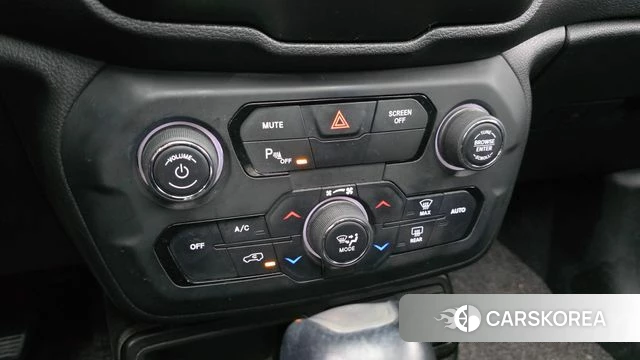 Jeep Renegade id 3800560 из Кореи 7