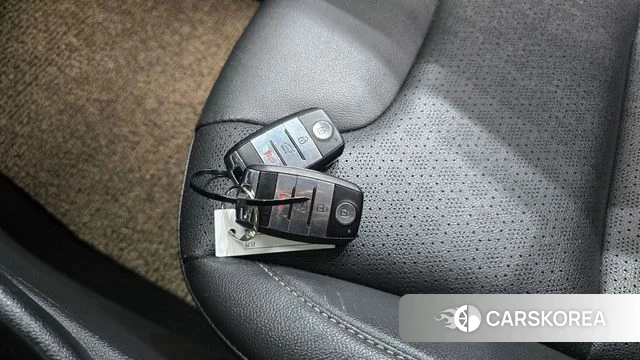 Kia Niro id 4325795 из Кореи 7