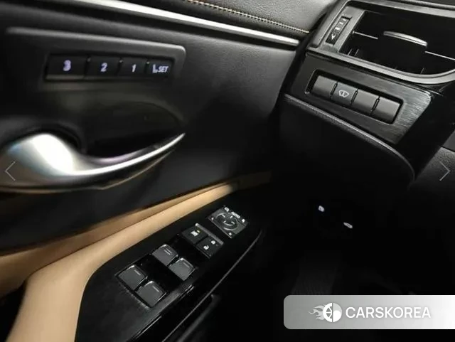 Lexus ES300h 7th generation id 3420899 из Кореи 7