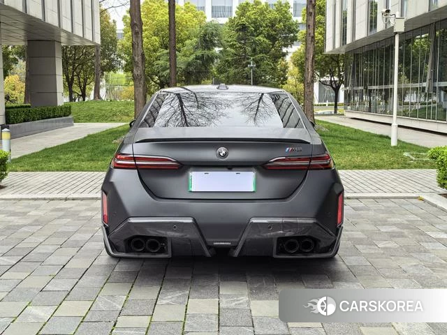 BMW M5 PHEV id 4301122 из Китая 7