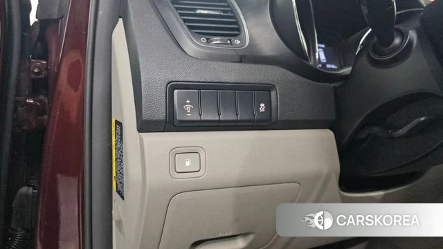 Kia The New Carnival id 4490956 из Кореи 7