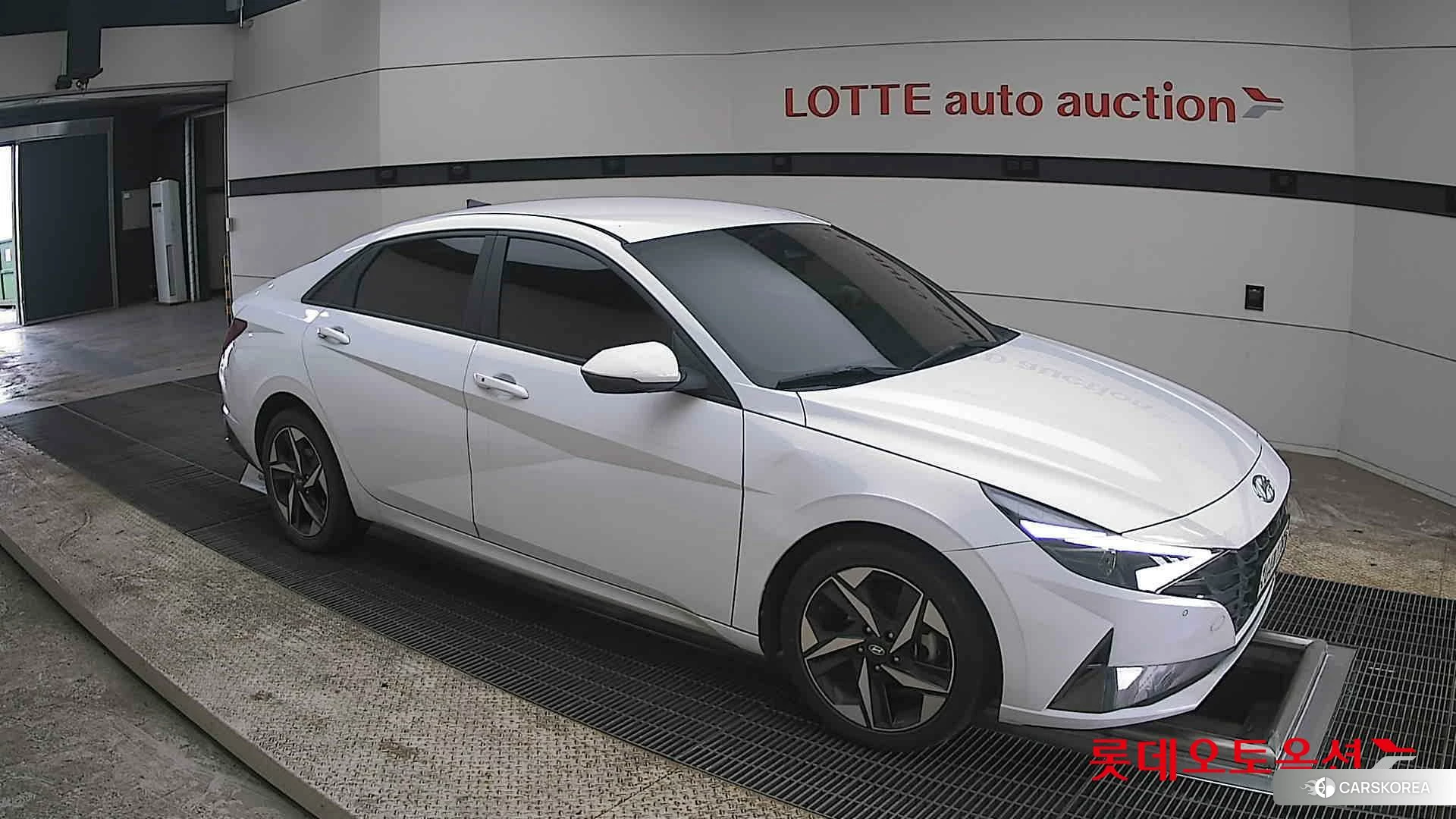 Hyundai Avante id 3888336 из Кореи 7