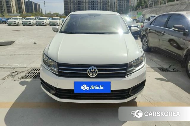 Volkswagen Santana 2022 Белый из Китая, фото 5