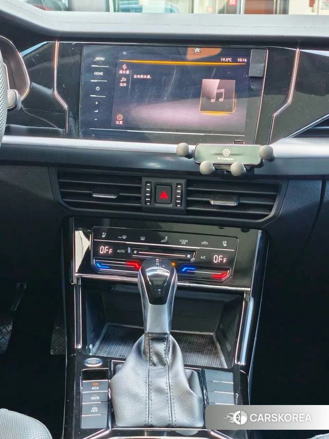 Volkswagen Passat id 4290657 из Китая 7