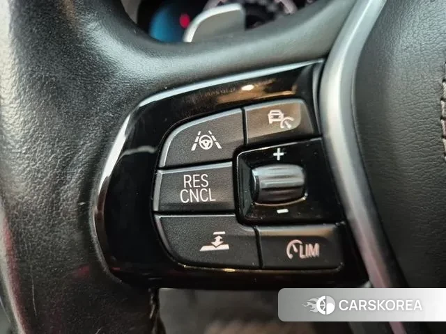 BMW 5 Series (G30) id 3291961 из Кореи 7