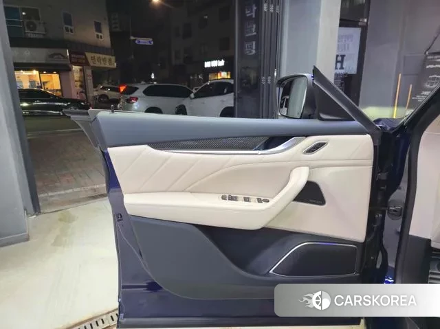 Maserati Levante id 3757026 из Кореи 7