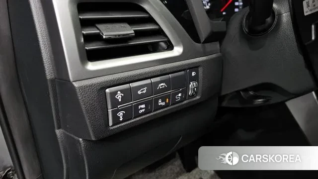 Ssangyong Beautiful Korando id 3448119 из Кореи 7