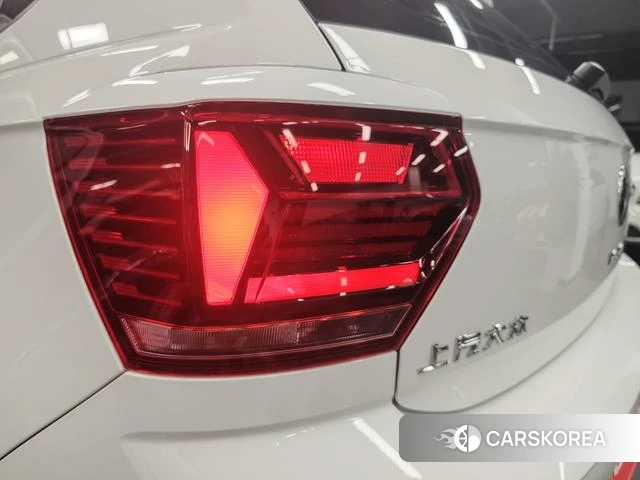 Volkswagen Polo id 4260138 из Китая 7